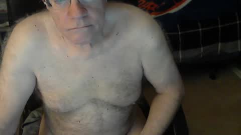 Snapshot of islesman22 chatting on 10/13/25, 09:31 islesman22 online show from 10/13/25, 09:31