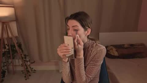 Emilia online show from 03/10/26, 06:29