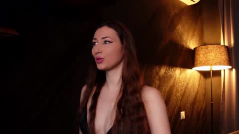 Snapshot of isoldebliss chatting on 01/27/25, 04:09 IsoldeBliss online show from 01/27/25, 04:09