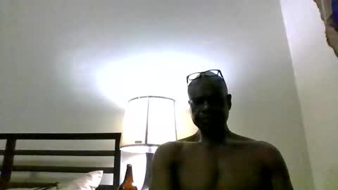 Snapshot of issa1967coulibaly chatting on 03/07/26, 01:13 issa1967coulibaly online show from 03/07/26, 01:13