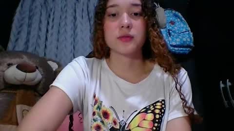 Snapshot of issa30213 chatting on 10/04/25, 02:20 Issa online show from 10/04/25, 02:20