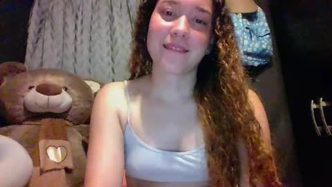 Snapshot of issa30213 chatting on 11/04/25, 06:23 Issa online show from 11/04/25, 06:23