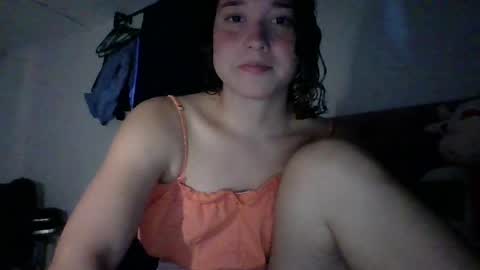 Snapshot of issa30213 chatting on 04/07/26, 11:15 Issa online show from 04/07/26, 11:15