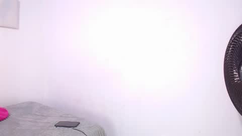 Snapshot of issa_kitty chatting on 02/07/25, 05:07 issa_kitty online show from 02/07/25, 05:07