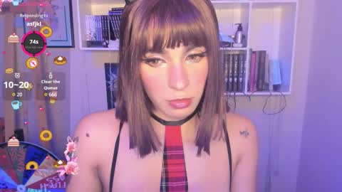 INSTAGRAM issabella18   TWITTER issa latin online show from 10/02/25, 05:03