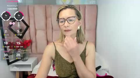 ISSA MILF online show from 06/18/26, 01:48