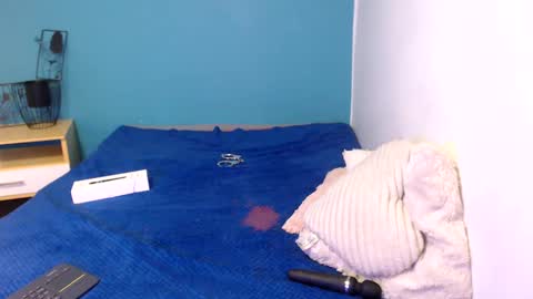 Issa  online show from 02/03/25, 03:38