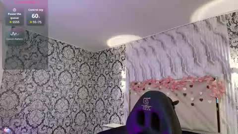 Snapshot of issa_tay1 chatting on 04/16/26, 04:02 Issa online show from 04/16/26, 04:02