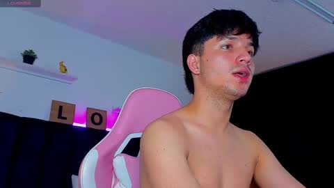 Snapshot of issac_james chatting on 09/14/25, 03:27 Issac online show from 09/14/25, 03:27