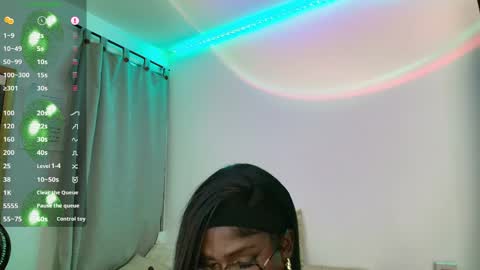 Snapshot of isseymz chatting on 04/21/26, 02:51 Iseey online show from 04/21/26, 02:51