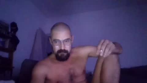 Snapshot of isso7 chatting on 10/17/25, 10:01 isso7 online show from 10/17/25, 10:01