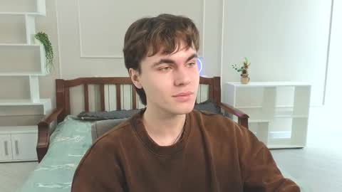 Snapshot of istairee chatting on 01/01/25, 06:05 Maks online show from 01/01/25, 06:05