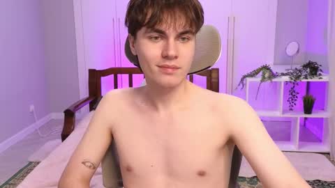 Snapshot of istairee chatting on 01/02/25, 06:18 Maks online show from 01/02/25, 06:18