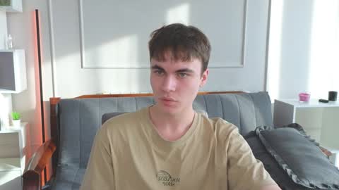 Snapshot of istairee chatting on 01/16/25, 09:27 Maks online show from 01/16/25, 09:27