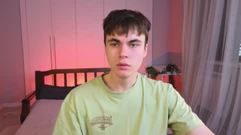 Snapshot of istairee chatting on 01/20/25, 09:24 Maks online show from 01/20/25, 09:24