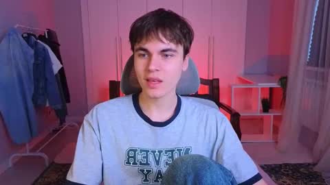 Snapshot of istairee chatting on 02/26/25, 09:42 Maks online show from 02/26/25, 09:42