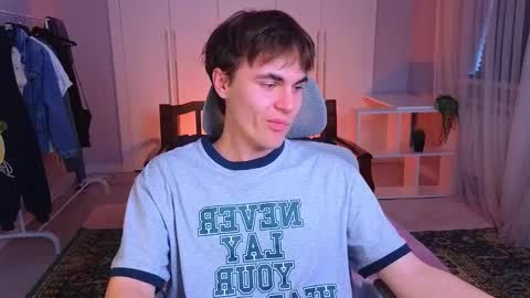 Snapshot of istairee chatting on 03/06/25, 12:41 Maks online show from 03/06/25, 12:41