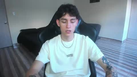 Jhon online show from 06/26/26, 10:25