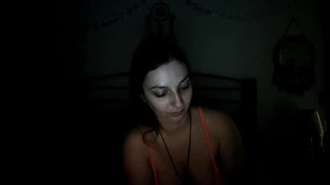 Snapshot of italiana25 chatting on 04/04/26, 03:38 Bella Bloom online show from 04/04/26, 03:38