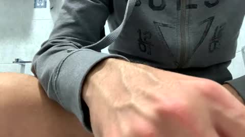 Snapshot of italianbigcock91 chatting on 11/11/25, 08:09 italianbigcock91 online show from 11/11/25, 08:09