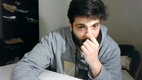 Snapshot of italianboybcn chatting on 01/11/25, 11:12 italianboybcn online show from 01/11/25, 11:12