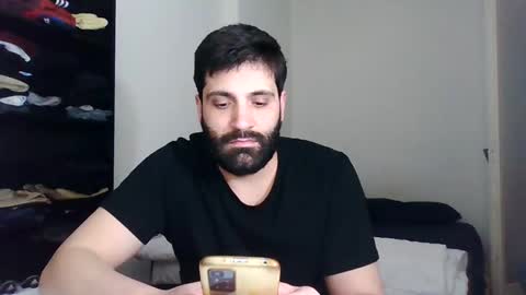 Snapshot of italianboybcn chatting on 01/28/25, 04:08 italianboybcn online show from 01/28/25, 04:08