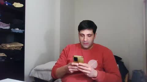 Snapshot of italianboybcn chatting on 01/31/25, 11:03 italianboybcn online show from 01/31/25, 11:03