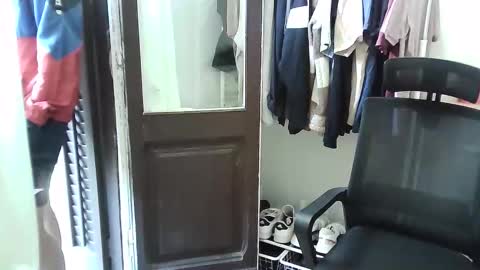 Snapshot of italianboybcn chatting on 10/31/25, 08:59 italianboybcn online show from 10/31/25, 08:59