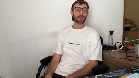 Italian Boy online show from 11/27/25, 08:11