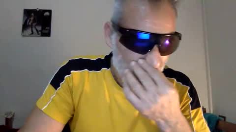 Snapshot of italiankingstripper chatting on 01/15/26, 10:57 italiankingstripper online show from 01/15/26, 10:57