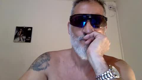 Snapshot of italiankingstripper chatting on 01/16/26, 03:05 italiankingstripper online show from 01/16/26, 03:05