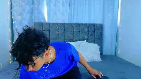 Snapshot of ithan_kingtwin chatting on 05/17/26, 06:15 ithan_kingtwin online show from 05/17/26, 06:15