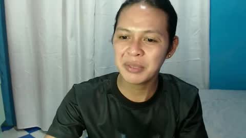 Snapshot of its_asiandave chatting on 03/08/25, 08:03 DAVE online show from 03/08/25, 08:03