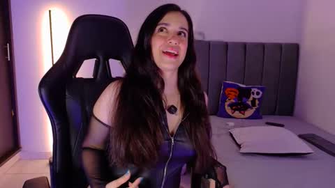 Snapshot of its_bunnyy chatting on 04/24/26, 01:08 K A R I online show from 04/24/26, 01:08