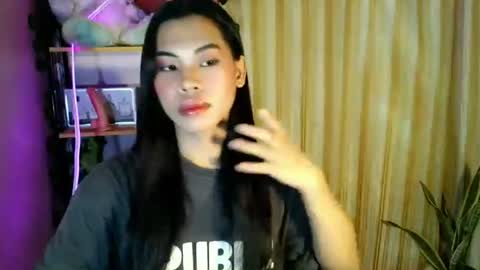 its_chloe20 online show from 06/14/26, 01:13