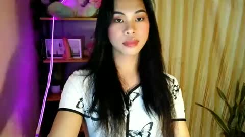 its_chloe20 online show from 06/16/26, 01:58