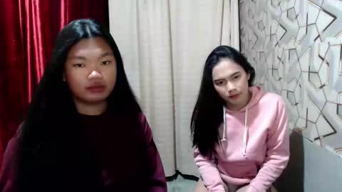 Snapshot of its_clouie chatting on 03/12/26, 04:35 CLOUIE and KATE online show from 03/12/26, 04:35