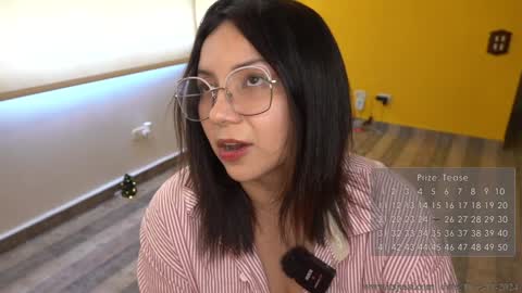 Snapshot of its_jessi chatting on 12/11/24, 07:03 Jessi online show from 12/11/24, 07:03