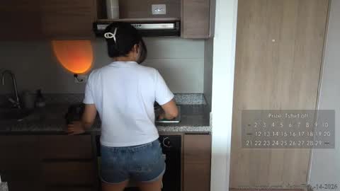 Snapshot of its_jessi chatting on 02/14/26, 05:10 Jessi online show from 02/14/26, 05:10