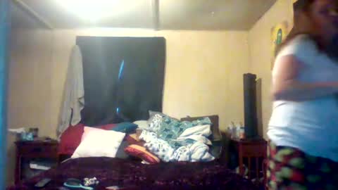 Snapshot of its_kimber chatting on 06/10/26, 02:16 its kimber online show from 06/10/26, 02:16
