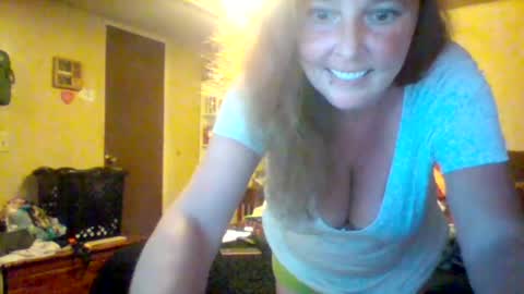 Snapshot of its_kimber chatting on 06/23/26, 11:03 its kimber online show from 06/23/26, 11:03