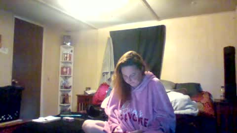 Snapshot of its_kimber chatting on 06/25/26, 01:48 its kimber online show from 06/25/26, 01:48