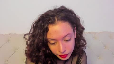 Snapshot of its_marie chatting on 01/08/25, 01:31 Maria online show from 01/08/25, 01:31