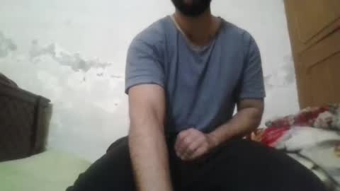 Snapshot of its_me_2323 chatting on 01/30/25, 08:32 its_me_2323 online show from 01/30/25, 08:32