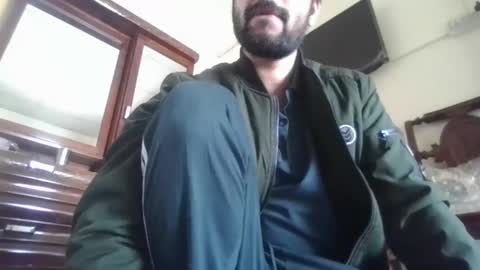 Snapshot of its_me_2323 chatting on 10/07/25, 05:15 its_me_2323 online show from 10/07/25, 05:15