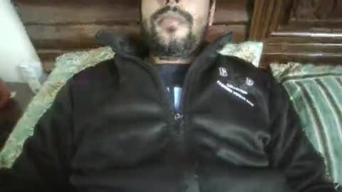 Snapshot of its_me_2323 chatting on 04/03/26, 04:43 its_me_2323 online show from 04/03/26, 04:43