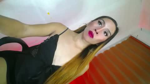 Snapshot of its_me_cesleste chatting on 06/02/26, 07:10 its_me_cesleste online show from 06/02/26, 07:10