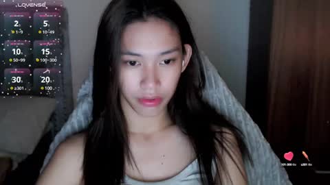 Snapshot of its_me_cora chatting on 02/10/25, 05:47 Cora online show from 02/10/25, 05:47