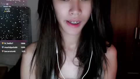 Snapshot of its_me_cora chatting on 02/10/25, 08:53 Cora online show from 02/10/25, 08:53