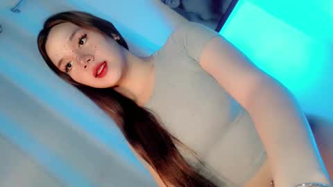 EZZIE online show from 01/25/25, 05:40